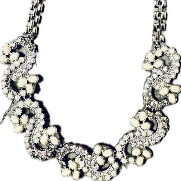 Necklace - Ann Taylor - rhinestones and imitation pearls silver tone - Picture 1 of 4